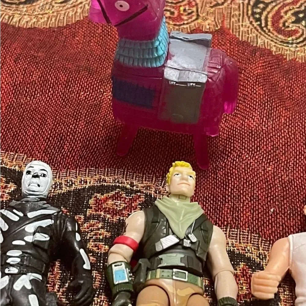 Fortnite figures lot
